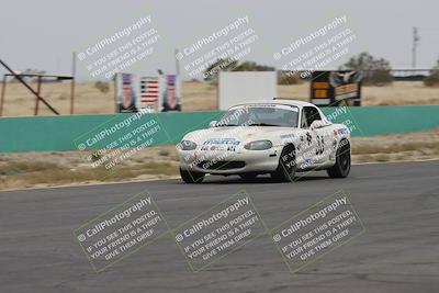 media/Jun-01-2025-CalClub SCCA (Sun) [[eae223c5dd]]/Group 5/Race (Front Straight)/